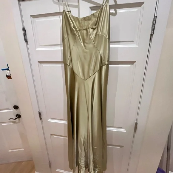 long maxi dresses for women with sleeves Plus Floral Elegance Long-Sleeve Maxi Dress – Elonnashop